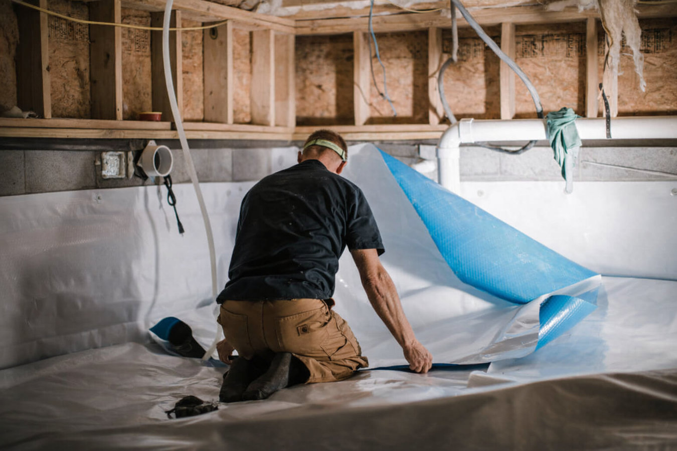 Crawl space vapor barrier in Florence, SC